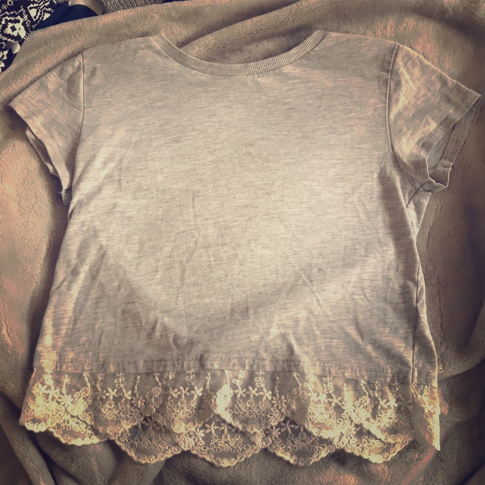 H&M lacy gray T-shirt
